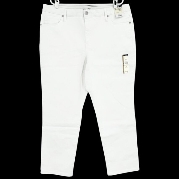 NWT Terra & Sky Womens Straight High Rise Stretch White Denim Jeans Plus Sz 18WP - Picture 1 of 9